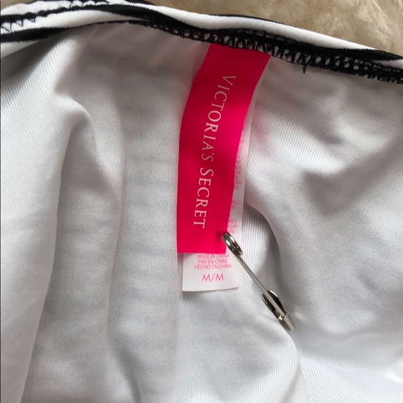 Victoria's Secret Off the Shoulder Bikini Top - Picture 4 of 4